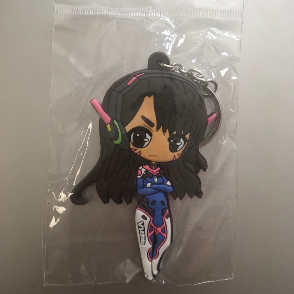 D.Va Overwatch Rubber Keychain ๐ฎ - Picture 4 of 4